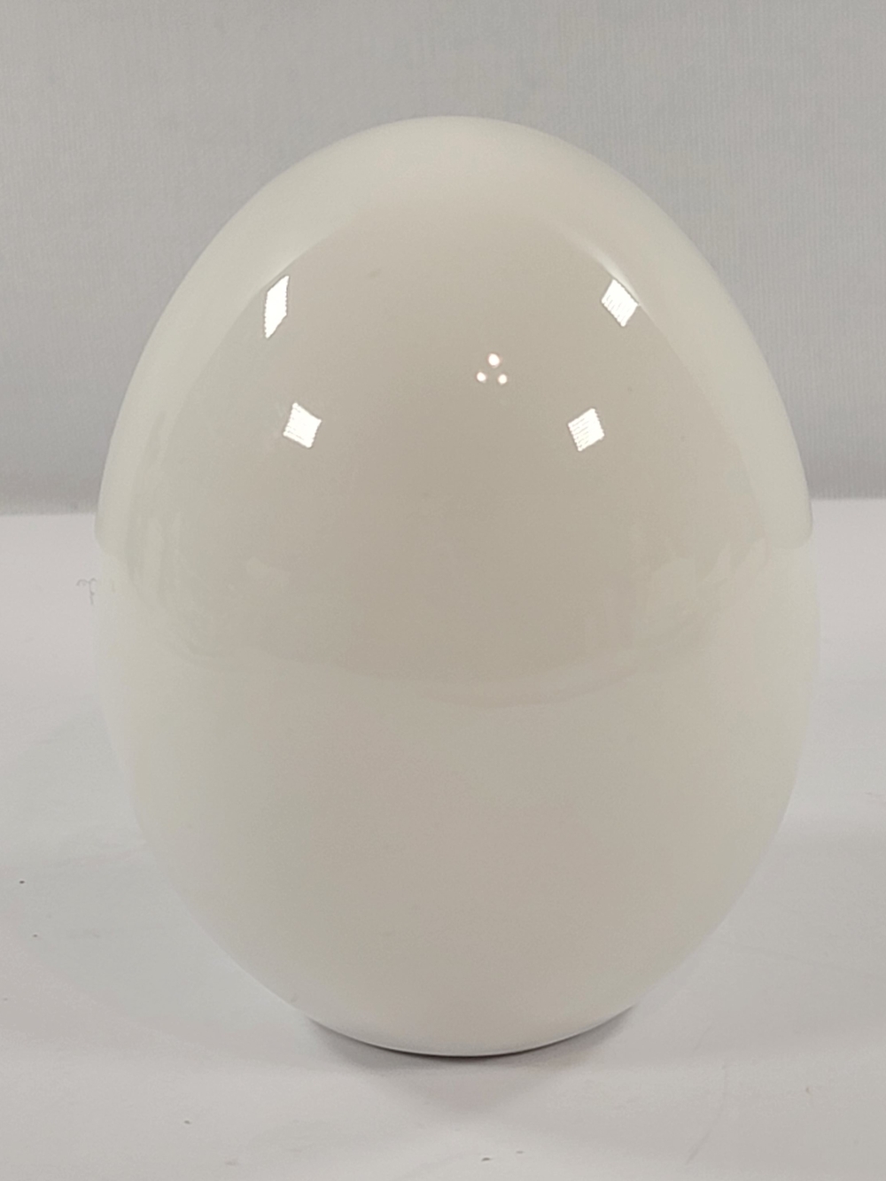White Ceramic Egg Embossed Raised Floral Design - Picture 5 of 9